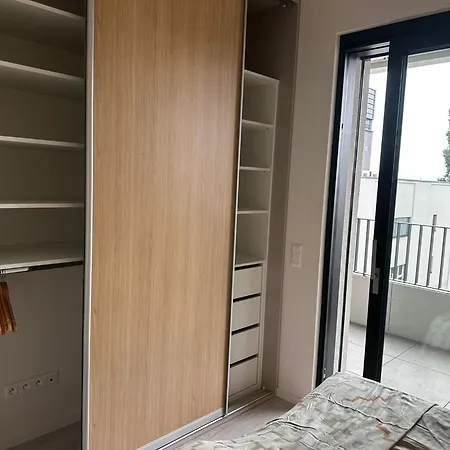 Stylish 1br & 1lr Cozy View Apartment *